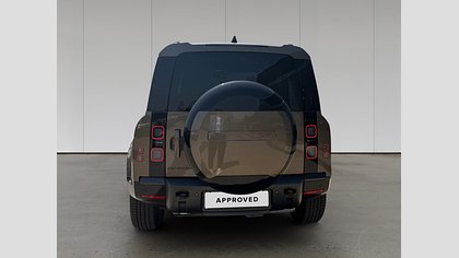 Defender 110 6