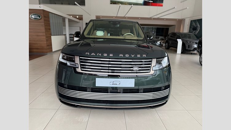 2026 Novo vozilo Land Rover Range Rover Belgravia Green P550e AWD PHEV SV Normaler Radstand SV