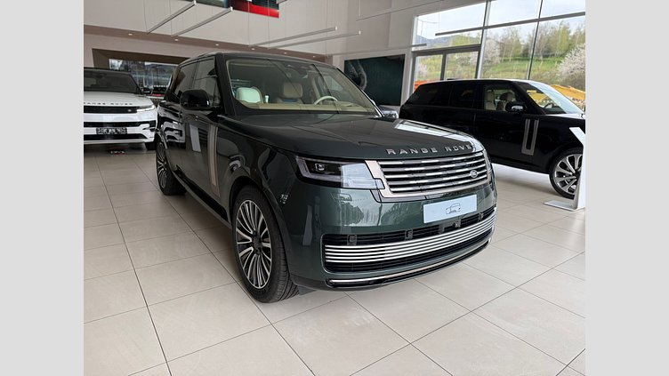 2026 Novo vozilo Land Rover Range Rover Belgravia Green P550e AWD PHEV SV Normaler Radstand SV