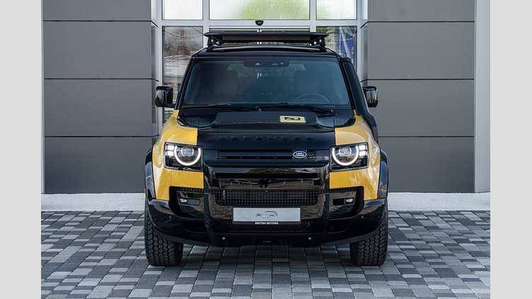 2025 Nova vozila Land Rover Defender 110 Deep Sandglow Yellow 3.0 litre i6D​ L663 3.0 Trophy Edition 1 350PS 