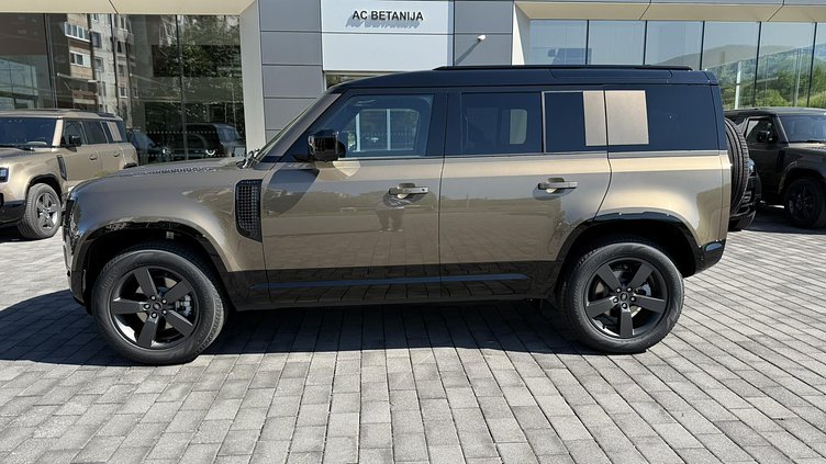 2025 Novo vozilo Land Rover Defender 110 Gondwana Stone D300 AWD MHEV X-Dynamic SE