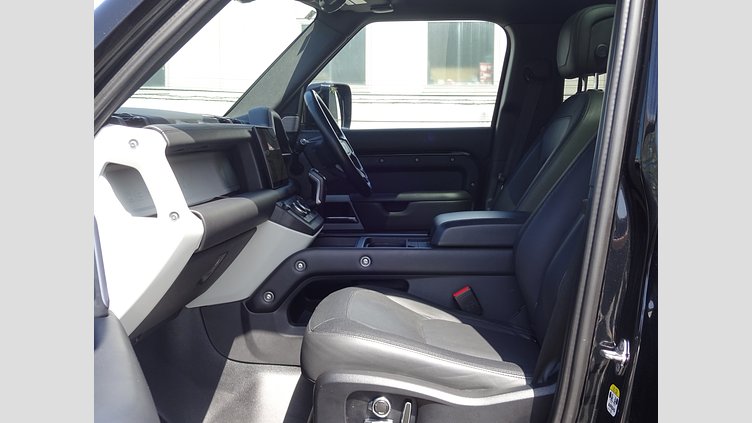 2023 認定中古車 Land Rover Defender 130 サントリーニブラック D300 AWD AUTOMATIC MHEV X-DYNAMIC HSE ローンチエディション