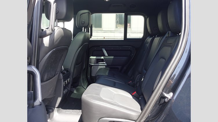 2023 認定中古車 Land Rover Defender 130 サントリーニブラック D300 AWD AUTOMATIC MHEV X-DYNAMIC HSE ローンチエディション