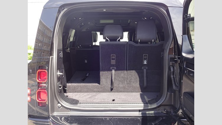 2023 認定中古車 Land Rover Defender 130 サントリーニブラック D300 AWD AUTOMATIC MHEV X-DYNAMIC HSE ローンチエディション