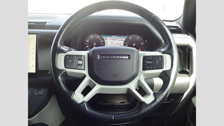 2023 認定中古車 Land Rover Defender 130 サントリーニブラック D300 AWD AUTOMATIC MHEV X-DYNAMIC HSE ローンチエディション
