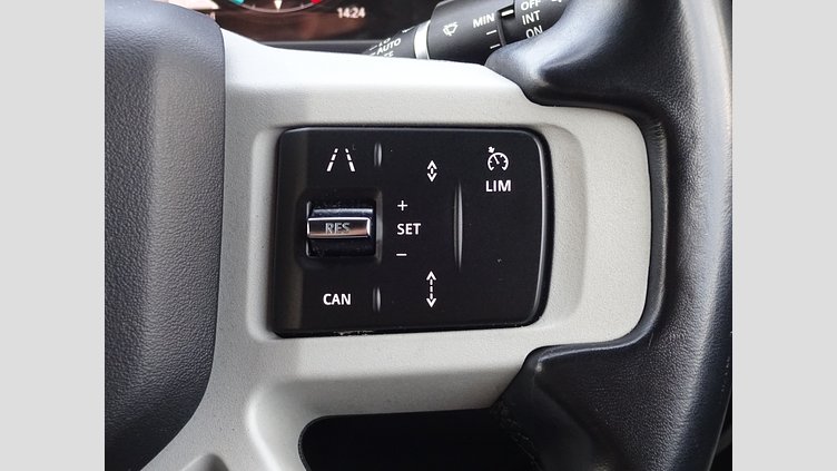 2023 認定中古車 Land Rover Defender 130 サントリーニブラック D300 AWD AUTOMATIC MHEV X-DYNAMIC HSE ローンチエディション