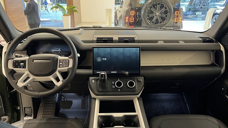2026 新車 Land Rover Defender 110 (1LQ) Woolstone Green 伍爾斯通綠 D250  輕油電混合 X-Dynamic SE