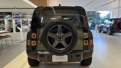 Defender 110 4
