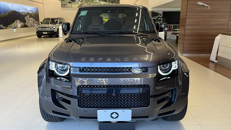 2025 新車 Land Rover Defender OCTA (1DN) Charente Grey 夏朗德灰 P635 汽油 V8 輕油電混合 V8 OCTA