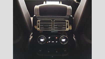 Range Rover 24