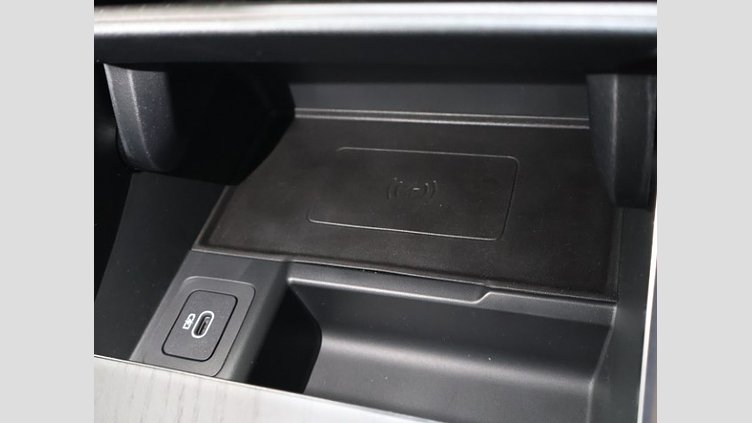 2024 認定中古車 Land Rover Range Rover Evoque オストゥーニパールホワイト P200（ガソリン） スタンダードホイールベース S