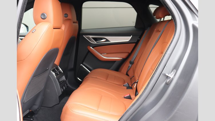 2024 認定中古車 Jaguar F-Pace サントリーニブラック D200 AWD（オートマチック）MHEV R-DYNAMIC SE
