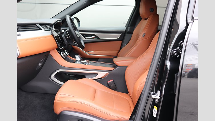 2024 認定中古車 Jaguar F-Pace サントリーニブラック D200 AWD（オートマチック）MHEV R-DYNAMIC SE