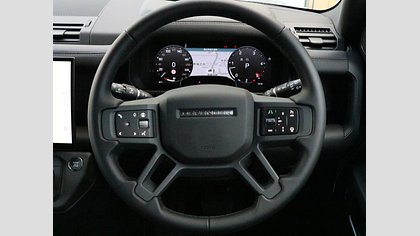 Defender 90 28