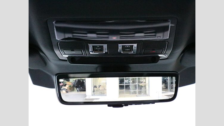 2025 認定中古車 Land Rover Defender 90 フジホワイト D350 ディーゼルマイルドハイブリッド X-Dynamic HSE