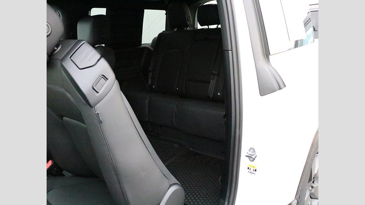2025 認定中古車 Land Rover Defender 90 フジホワイト D350 ディーゼルマイルドハイブリッド X-Dynamic HSE