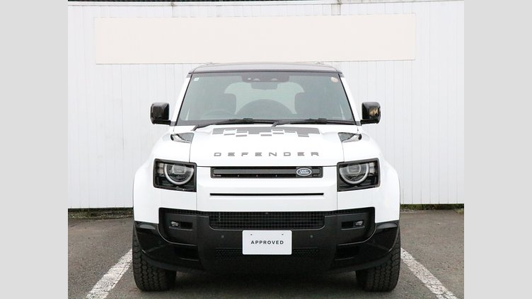 2025 認定中古車 Land Rover Defender 90 フジホワイト D350 ディーゼルマイルドハイブリッド X-Dynamic HSE