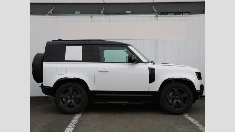 2025 認定中古車 Land Rover Defender 90 フジホワイト D350 ディーゼルマイルドハイブリッド X-Dynamic HSE