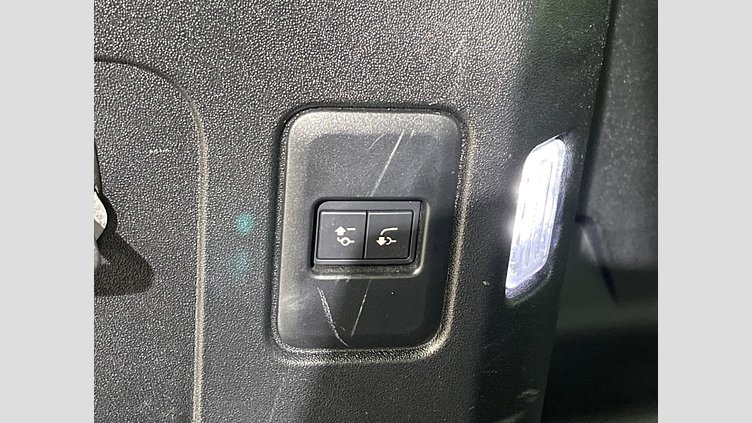 2023 認定中古車 Land Rover Defender 110 フジホワイト D300 AWD（AT） X-DYNAMIC HSE