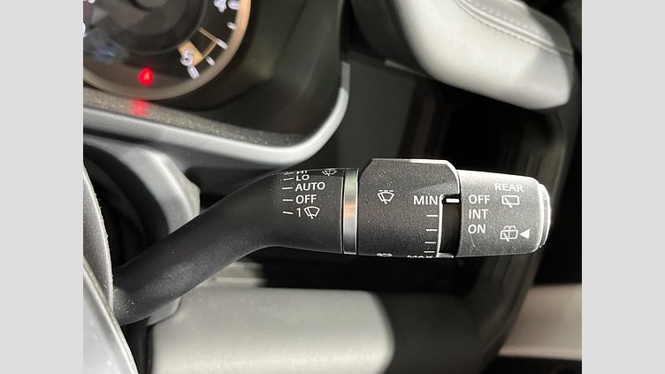 2023 認定中古車 Land Rover Defender 110 フジホワイト D300 AWD（AT） X-DYNAMIC HSE