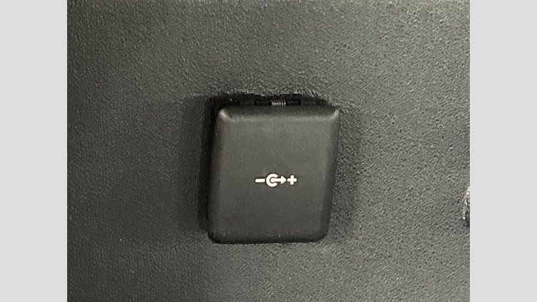 2023 認定中古車 Land Rover Defender 110 フジホワイト D300 AWD（AT） X-DYNAMIC HSE