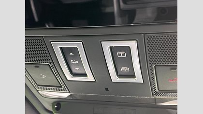 Defender 110 53