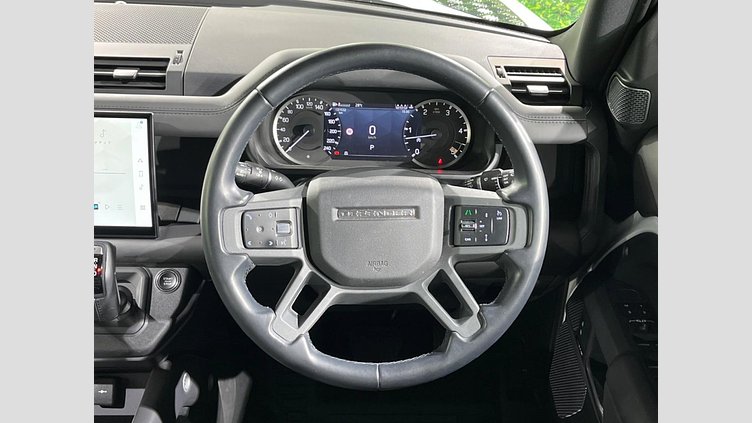 2023 認定中古車 Land Rover Defender 110 フジホワイト D300 AWD（AT） X-DYNAMIC HSE