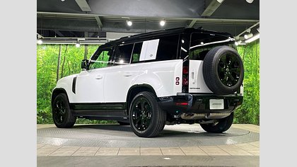 Defender 110 1