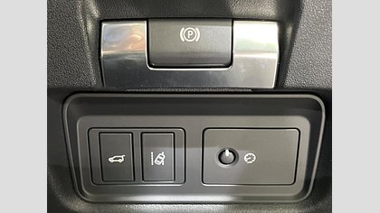 E-Pace 59