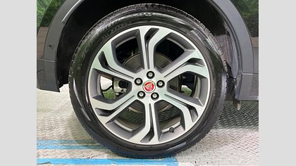 E-Pace 8