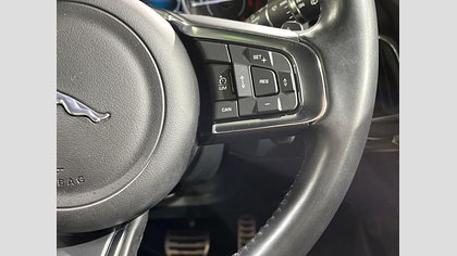 E-Pace 13