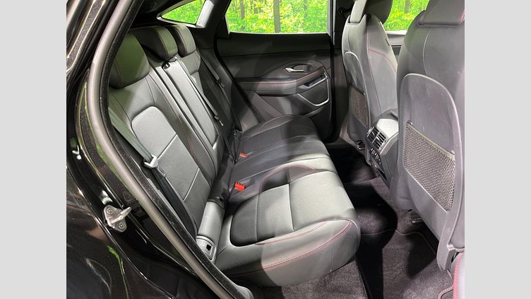 2018 認定中古車 Jaguar E-Pace サントリーニ ブラック D180 オートマチック全輪駆動 FIRST EDITION