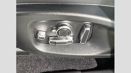 E-Pace 52