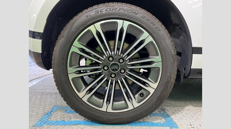 2024 認定中古車 Land Rover Range Rover Evoque フジホワイト プラグインハイブリッド（ガソリン） Standard Wheelbase DYNAMIC HSE