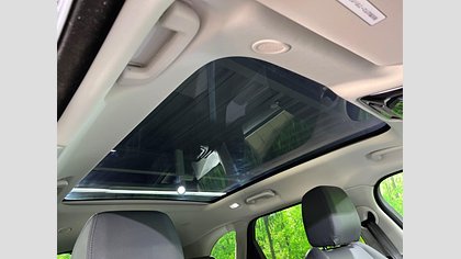Range Rover Velar 11