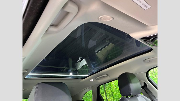 2024 認定中古車 Land Rover Range Rover Velar サントリーニブラック P400eプラグインハイブリッド（ガソリン） スタンダードホイールベース Dynamic SE