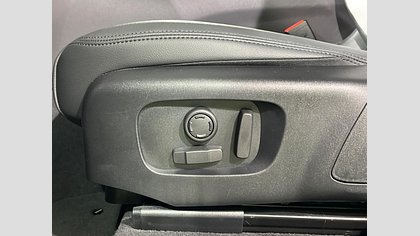 Range Rover Velar 55