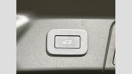 Range Rover Velar 17