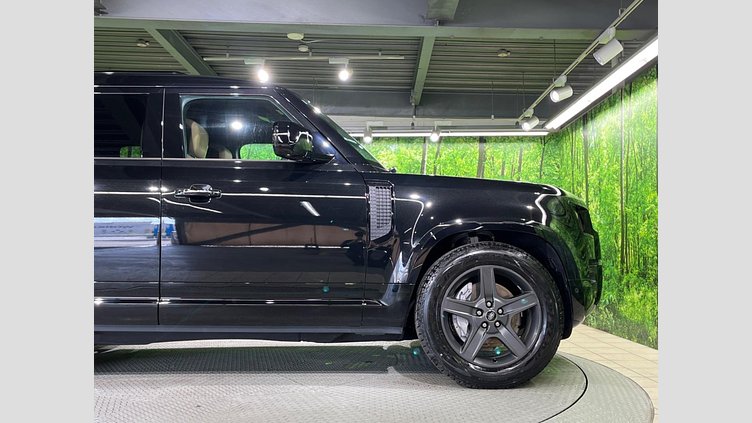 2025 認定中古車 Land Rover Defender 110 サントリーニブラック D350 ディーゼルマイルドハイブリッド X-Dynamic HSE