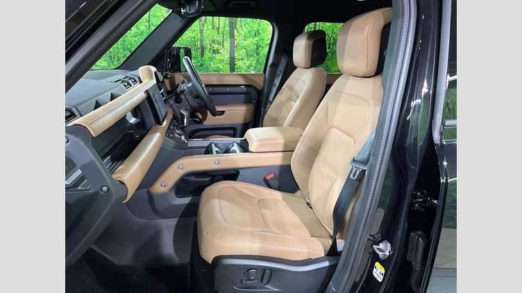 2025 認定中古車 Land Rover Defender 110 サントリーニブラック D350 ディーゼルマイルドハイブリッド X-Dynamic HSE