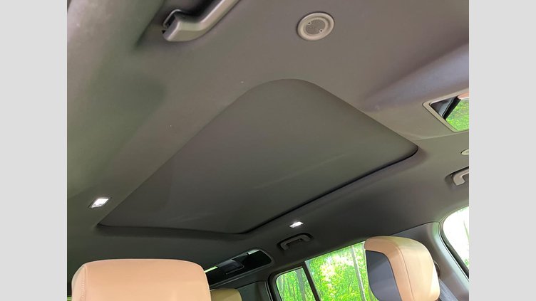 2025 認定中古車 Land Rover Defender 110 サントリーニブラック D350 ディーゼルマイルドハイブリッド X-Dynamic HSE