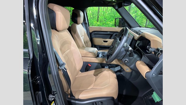 2025 認定中古車 Land Rover Defender 110 サントリーニブラック D350 ディーゼルマイルドハイブリッド X-Dynamic HSE