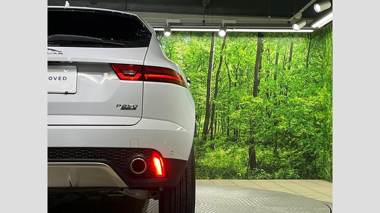 2017 認定中古車 Jaguar E-Pace ユーロン ホワイト P250 オートマチック全輪駆動 S