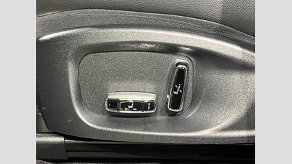 E-Pace 46