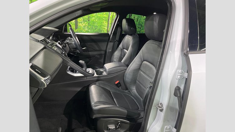 2017 認定中古車 Jaguar E-Pace ユーロン ホワイト P250 オートマチック全輪駆動 S
