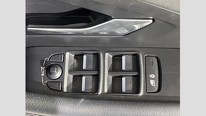 E-Pace 51