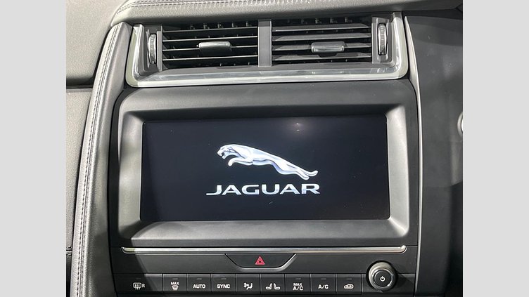 2017 認定中古車 Jaguar E-Pace ユーロン ホワイト P250 オートマチック全輪駆動 S