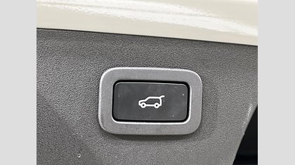 E-Pace 18