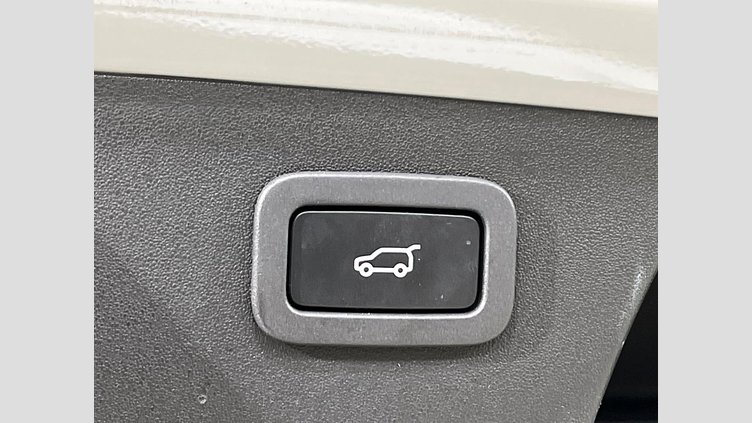 2017 認定中古車 Jaguar E-Pace ユーロン ホワイト P250 オートマチック全輪駆動 S