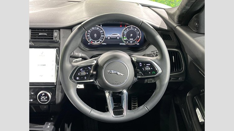 2024 認定中古車 Jaguar E-Pace オストゥーニパールホワイト P300eプラグインハイブリッド（ガソリン） R-DYNAMIC HSE